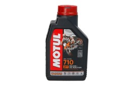 Масло MOTUL для мотоциклов синтетика 710 2T 1л / 104034