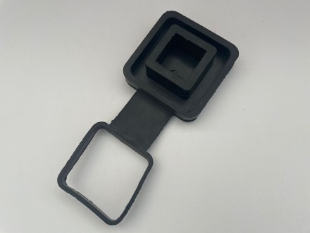 Заглушка фаркопа квадрат, логотип Toyota / 870002-3